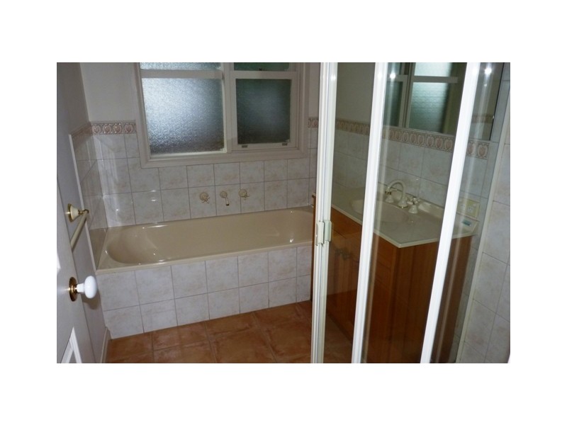 3/125 Bradshaw Street, Essendon VIC 3040