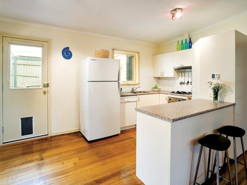 6 Grosvenor Street, Niddrie VIC 3042