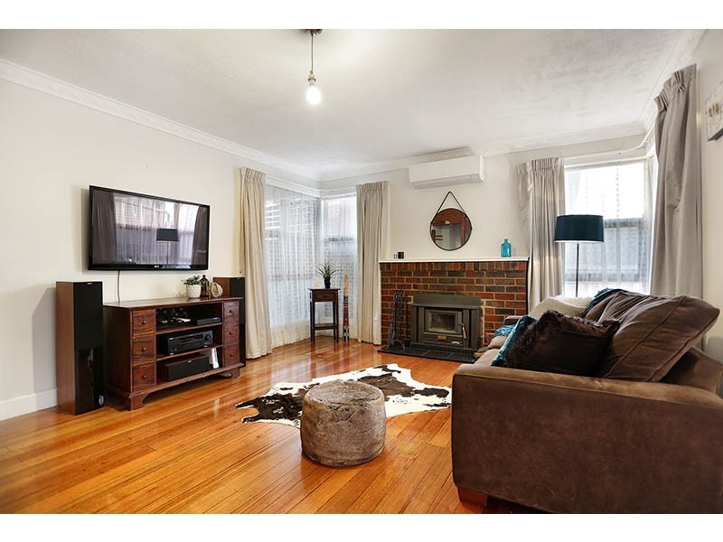 6 Gibson Court, Essendon VIC 3040