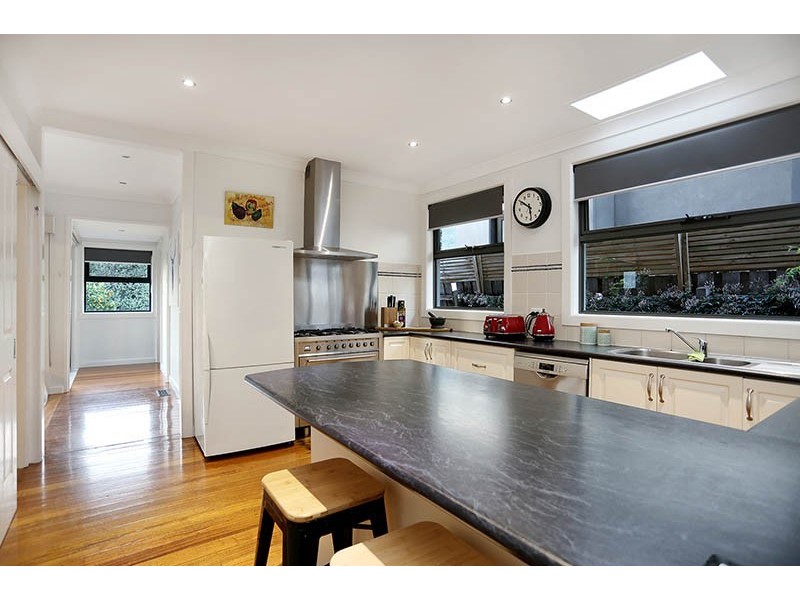 6 Gibson Court, Essendon VIC 3040