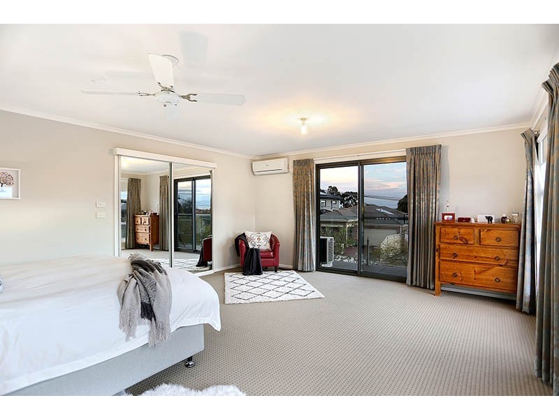 6 Gibson Court, Essendon VIC 3040