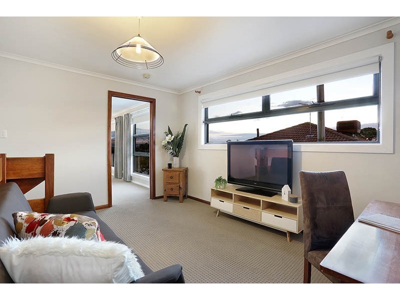 6 Gibson Court, Essendon VIC 3040