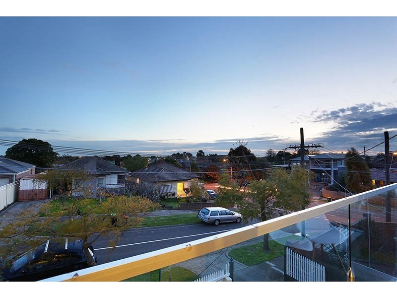 6 Gibson Court, Essendon VIC 3040