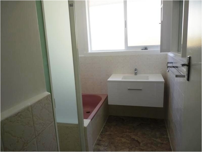 2/4 Combermere Street, Essendon VIC 3040