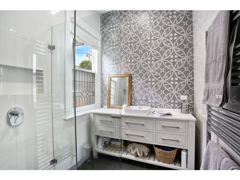 23 Windsor Avenue, Strathmore VIC 3041
