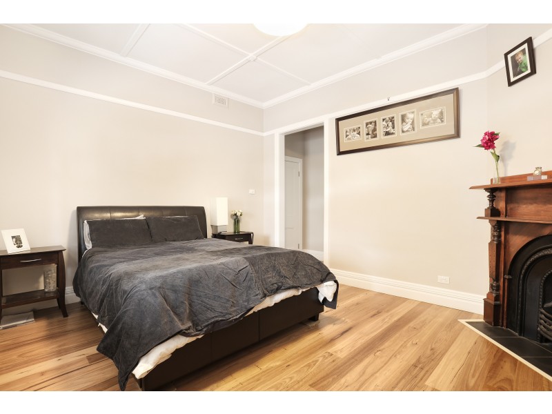 23 Windsor Avenue, Strathmore VIC 3041