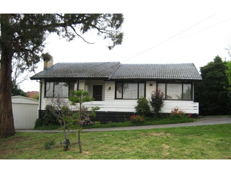 1 McKenna Street, Avondale Heights VIC 3034