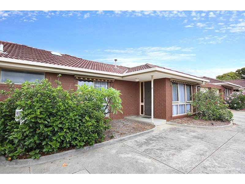 2/7 McCulloch Street, Essendon North VIC 3041