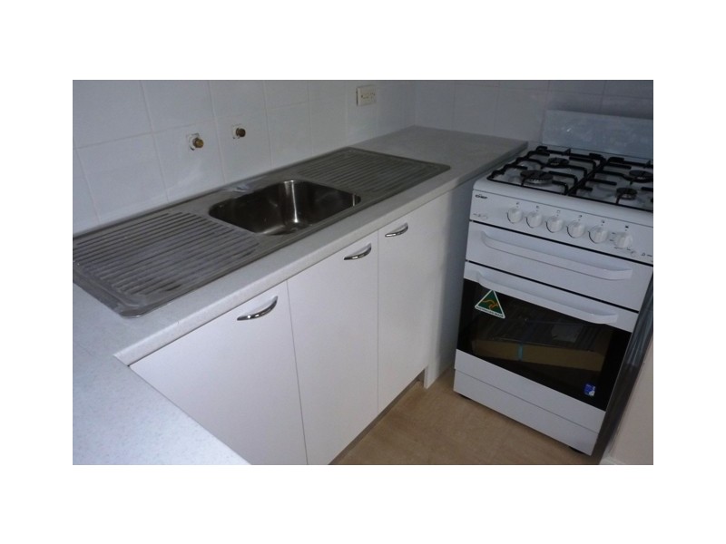 28/44 Fletcher Street, Essendon VIC 3040