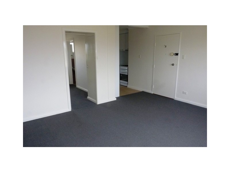 28/44 Fletcher Street, Essendon VIC 3040