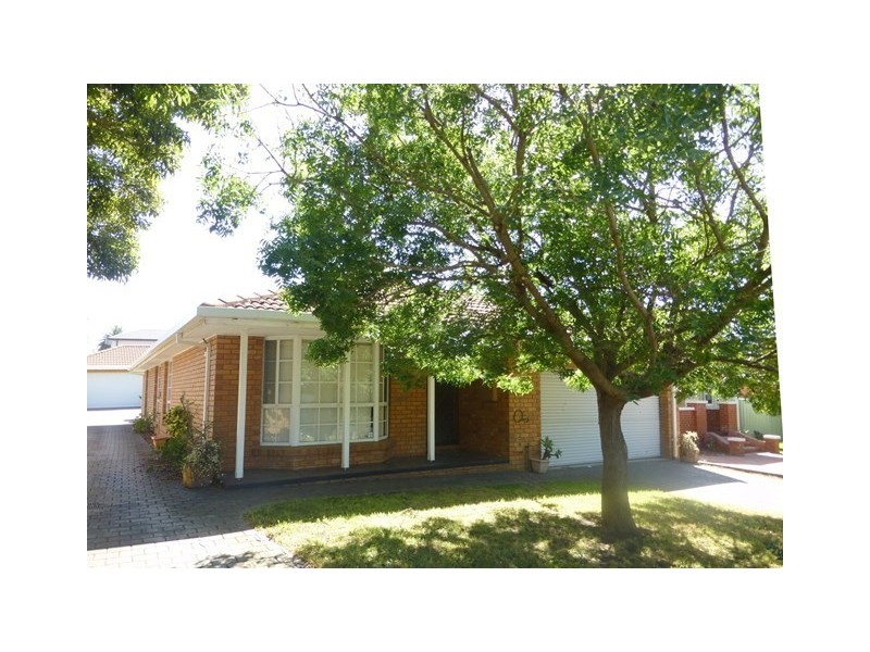 1/21 O”Shannassy Street, Essendon North VIC 3041