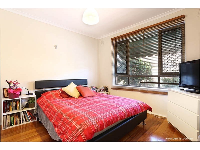 3/5 McCulloch Street, Essendon North VIC 3041