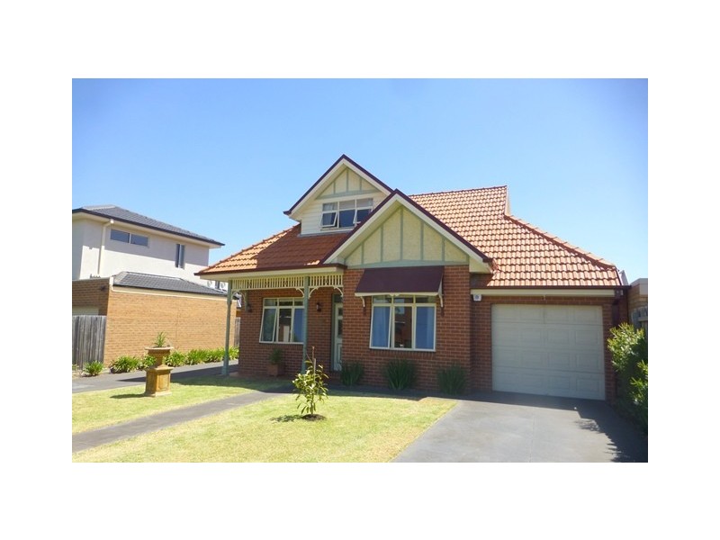 1/153 Robert St, Essendon VIC 3040