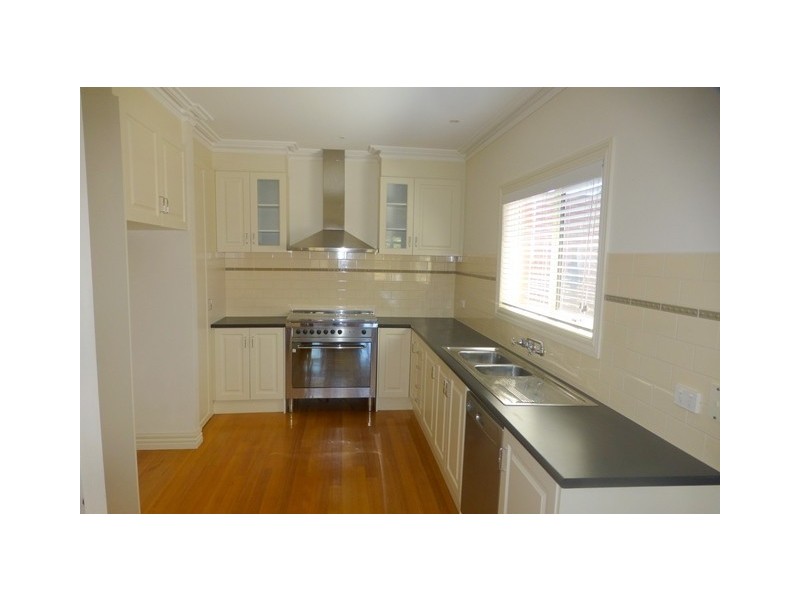 1/153 Robert St, Essendon VIC 3040