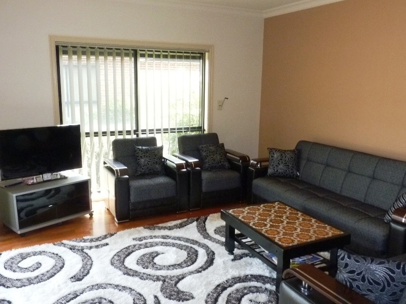 8/38 Gladstone Parade, Glenroy VIC 3046