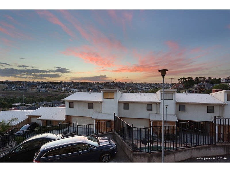 26/70-72 Coghlan Street, Niddrie VIC 3042