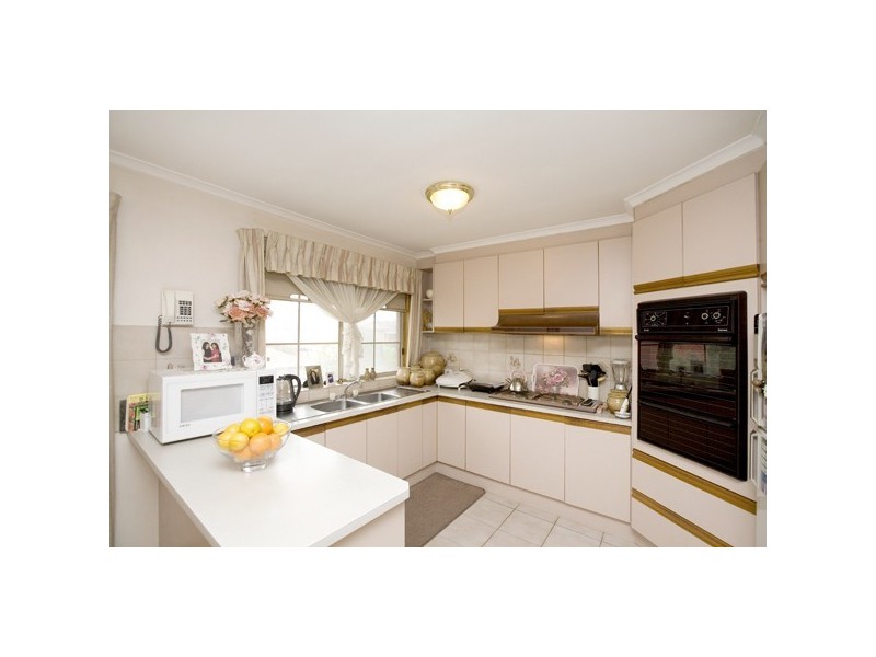 1/7 Roberts Road, Airport West VIC 3042