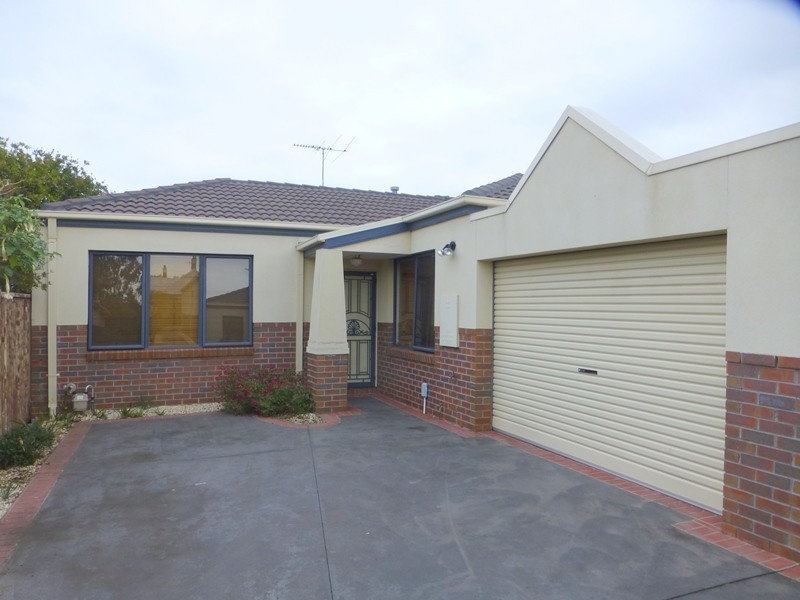 2/19 Florence Street, Coburg VIC 3058