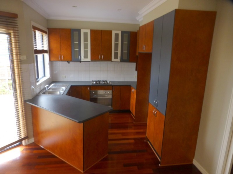 2/19 Florence Street, Coburg VIC 3058