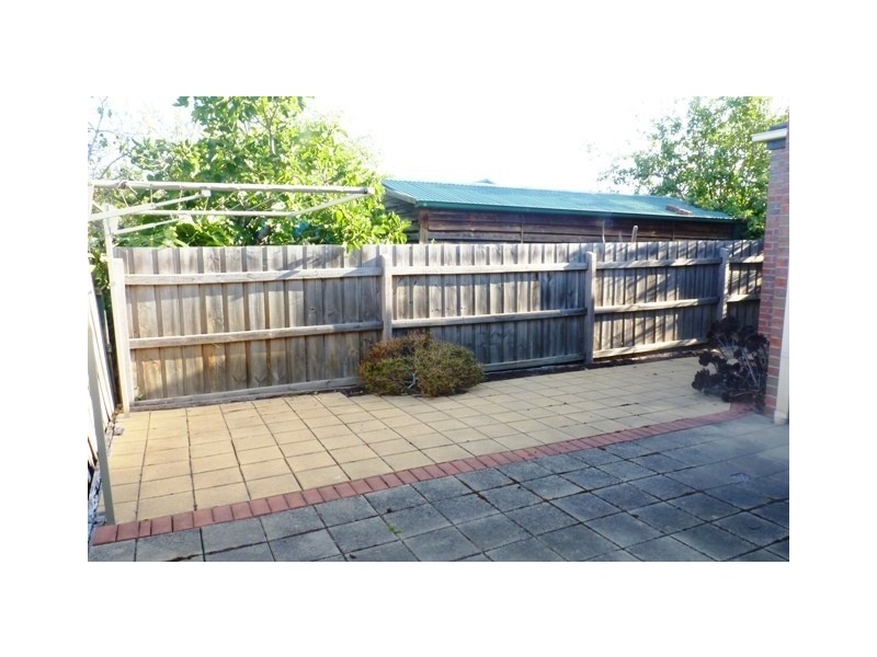2/19 Florence Street, Coburg VIC 3058