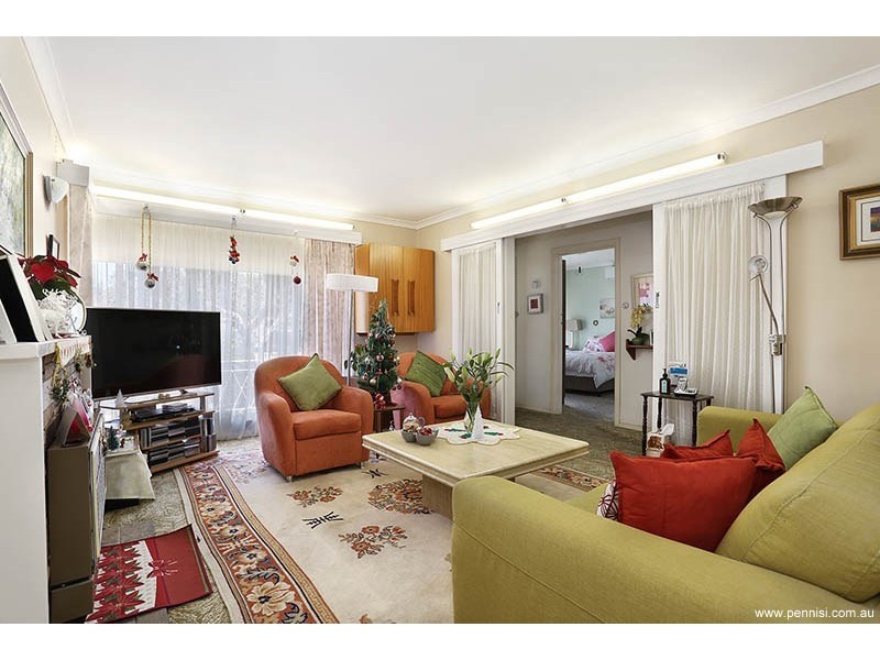 6 Valdoone Court, Oak Park VIC 3046