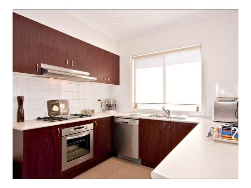 2/123 Melrose Drive, Tullamarine VIC 3043