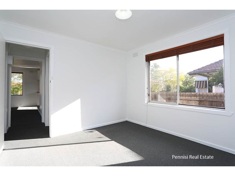1/12 Clarendon Parade, Footscray VIC 3011