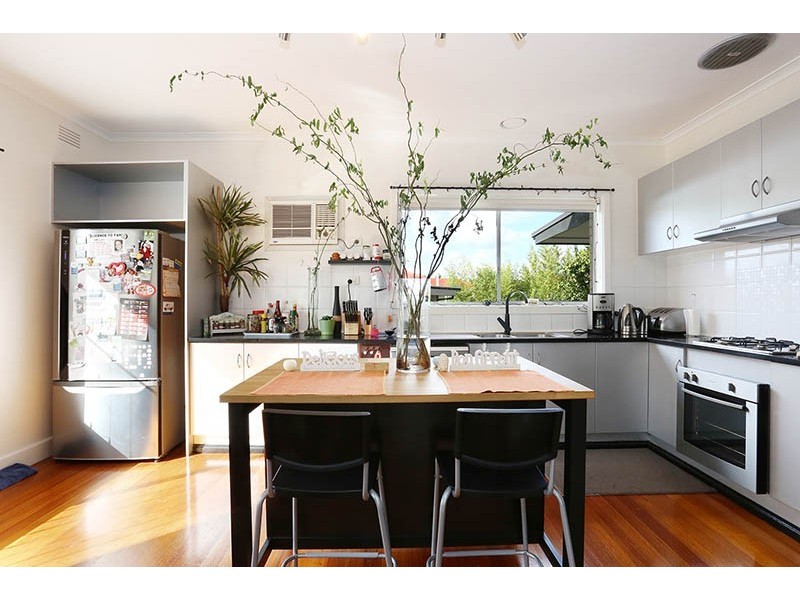 32 Jeffrey Street, Keilor East VIC 3033