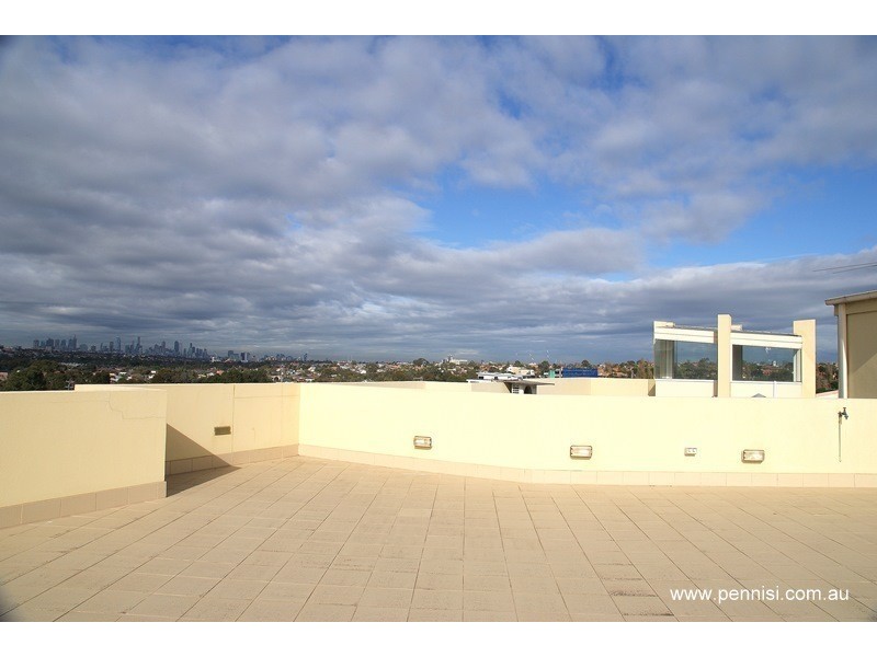 8/2 North Avenue, Strathmore VIC 3041