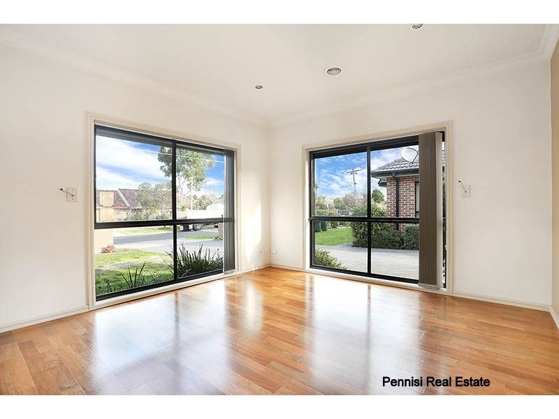 8/38 Gladstone Parade, Glenroy VIC 3046