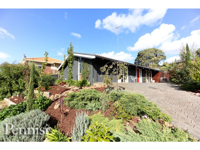 49 Clarke Drive, Gladstone Park VIC 3043