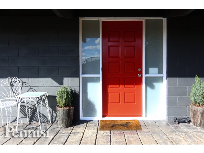 49 Clarke Drive, Gladstone Park VIC 3043