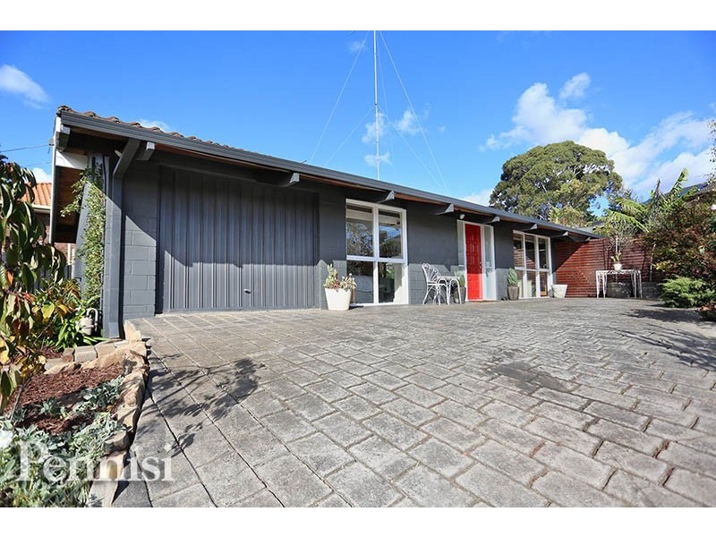 49 Clarke Drive, Gladstone Park VIC 3043