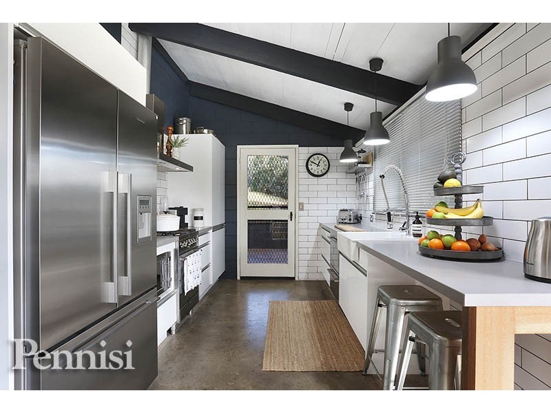 49 Clarke Drive, Gladstone Park VIC 3043