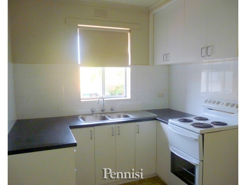 11/15 Royal Avenue, Essendon North VIC 3041