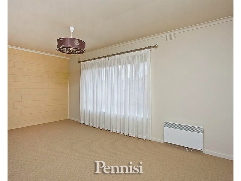 11/15 Royal Avenue, Essendon North VIC 3041
