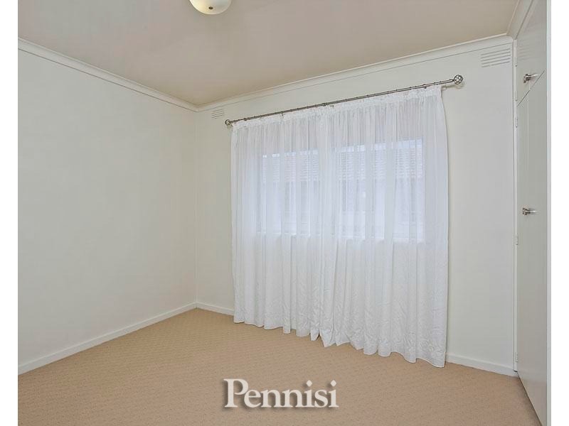11/15 Royal Avenue, Essendon North VIC 3041
