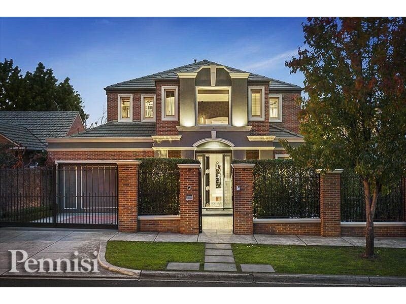 105 Woodland Street, Essendon VIC 3040