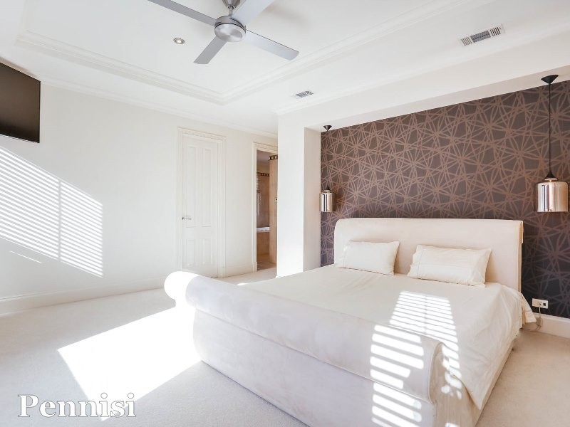 105 Woodland Street, Essendon VIC 3040