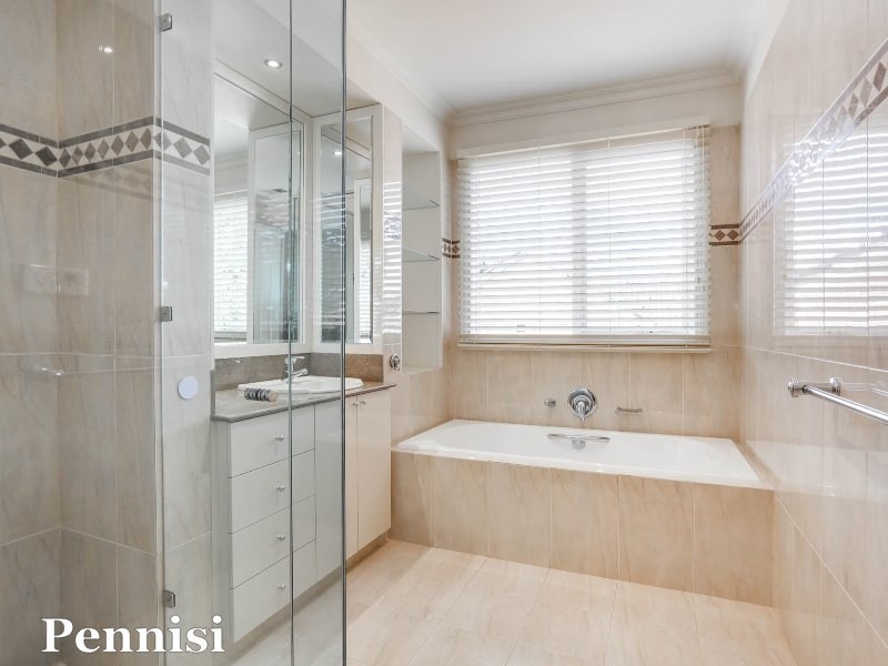 105 Woodland Street, Essendon VIC 3040