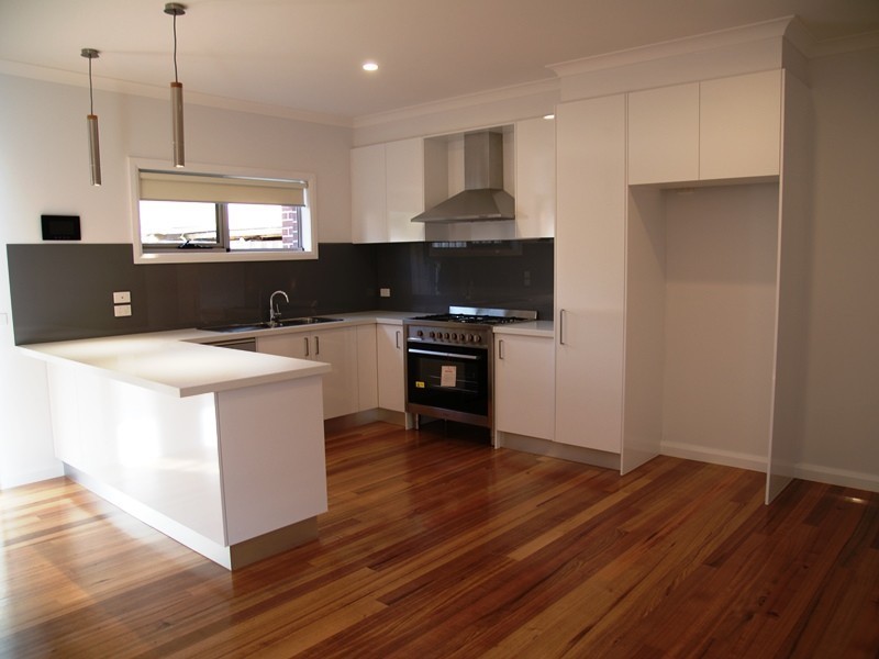 4/22 McNamara Ave, Airport West VIC 3042