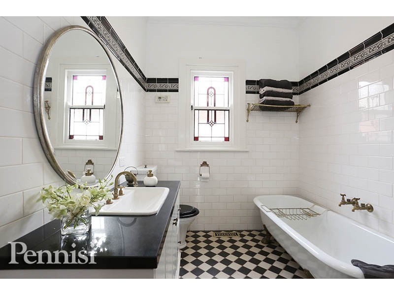 27 McCracken Street, Essendon VIC 3040