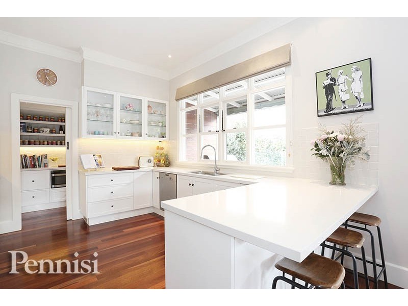 27 McCracken Street, Essendon VIC 3040