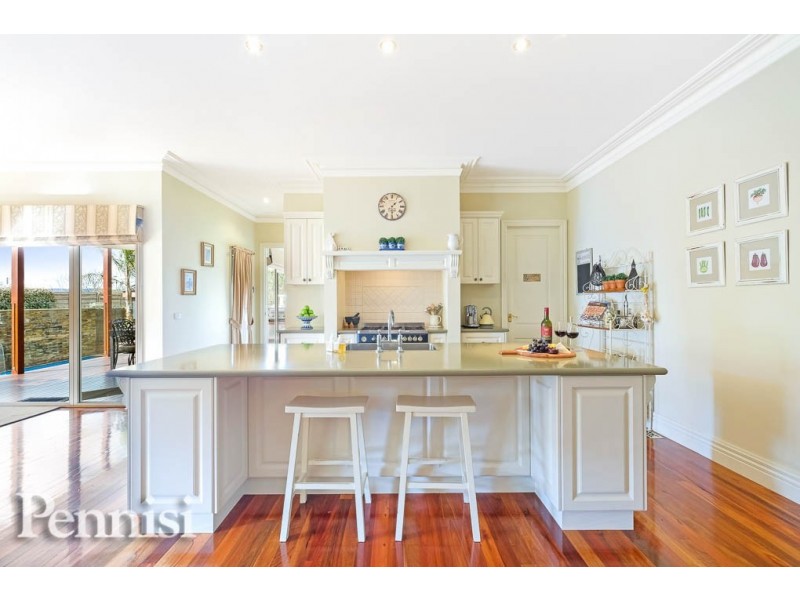 4 Doriemus Court, New Gisborne VIC 3438