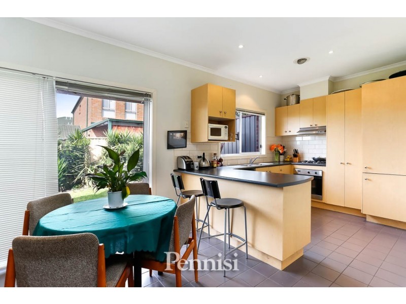 4 Seggan Circle, Gowanbrae VIC 3043