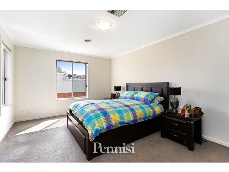 4 Seggan Circle, Gowanbrae VIC 3043