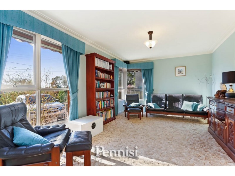 16 Beryl Street, Essendon West VIC 3040