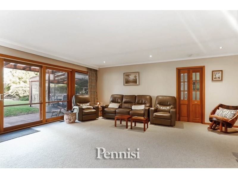 16 Beryl Street, Essendon West VIC 3040