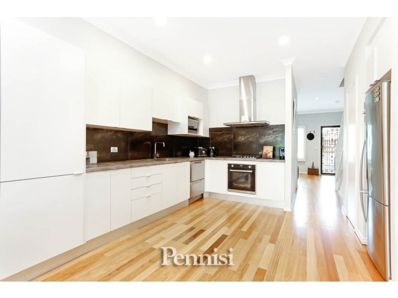 2/348 Buckley Street, Essendon VIC 3040