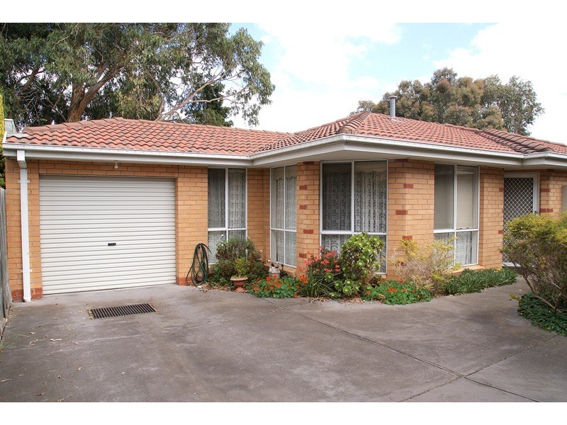 2/7 South Gateway, Avondale Heights VIC 3034
